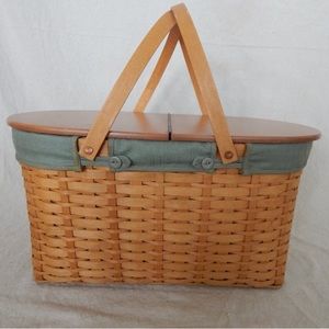 Fabulous Longaberger Picnic Basket